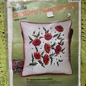 VINTAGE  BUCILLA NEEDLECRAFT  WINDSONG  16" EMBROIDERY PILLOW KIT #2265 UNUSED